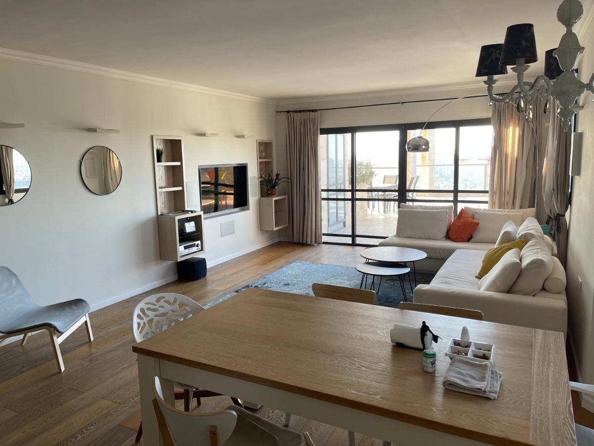 Apartamento Beautiful Penthouse W/Amazing View, Prime Location Ramat Gan Exterior foto